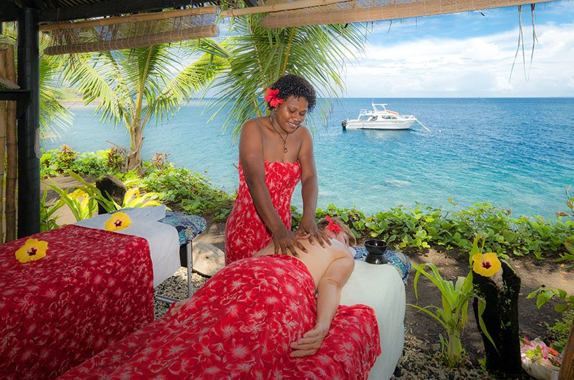 Fiji resort massage making